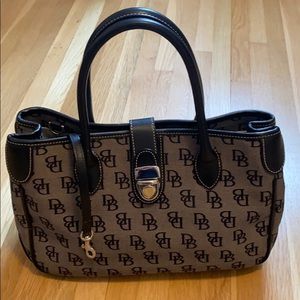 Dooney & Bourke Black signature jacquard purse